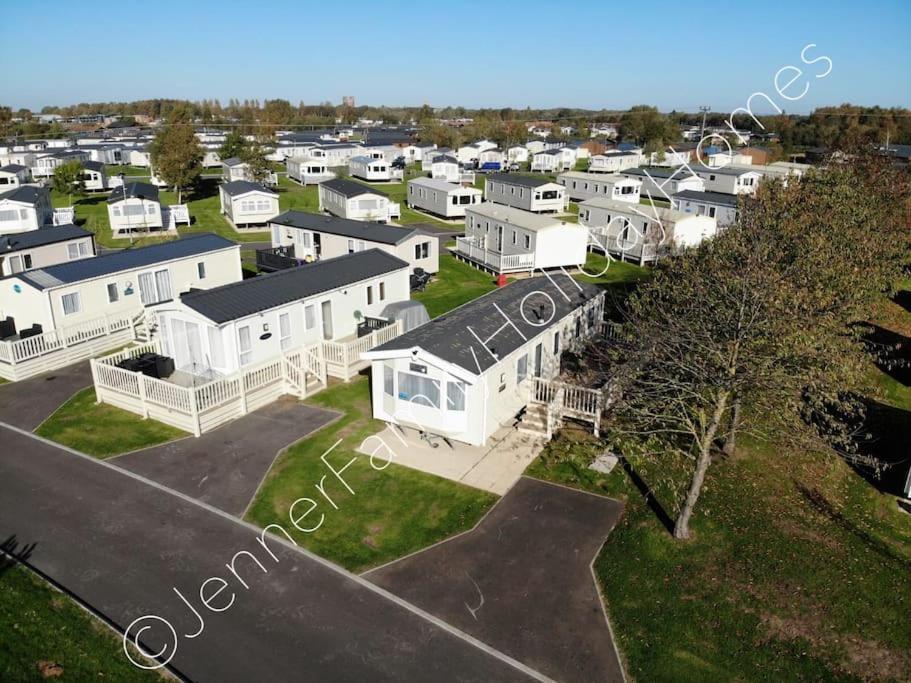 Jenner Family Holiday Homes At Tattershall Lakes Dogdyke Esterno foto